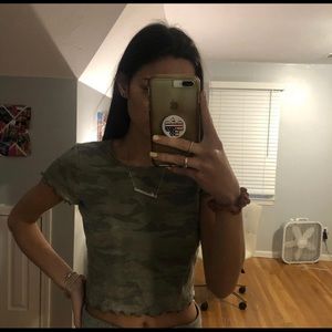 American Eagle Camo Cropped Tee